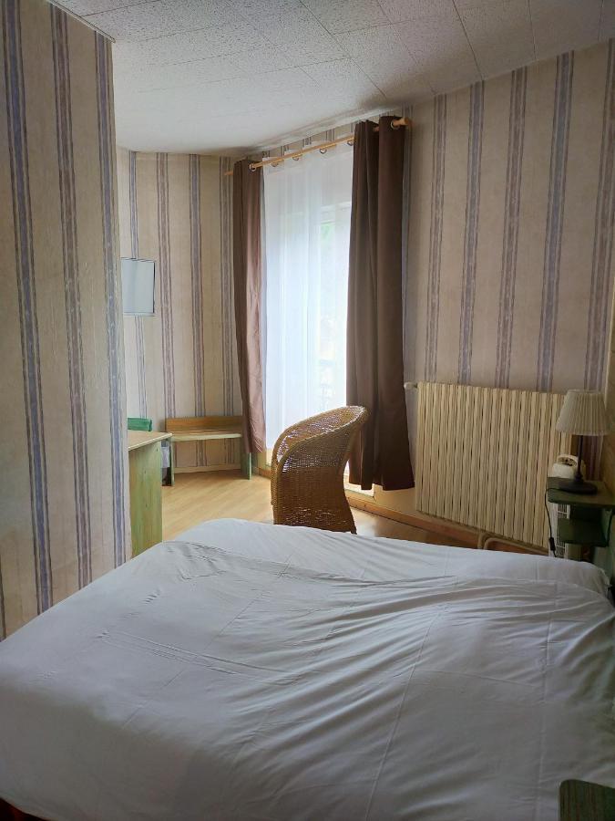 Hotel Les Alpes Алвар Стая снимка